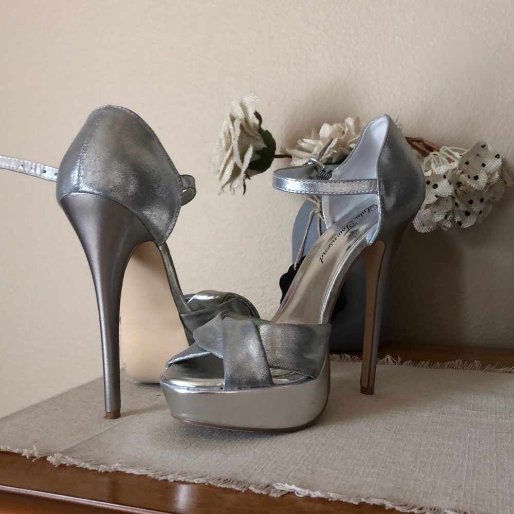 Silver Ankle Strap Stilleto